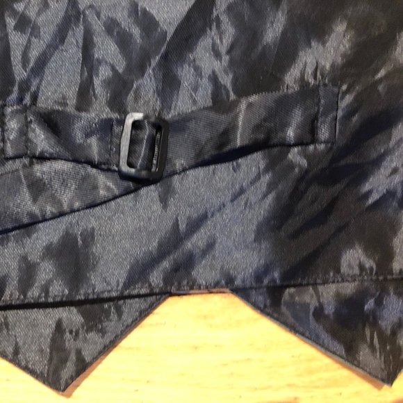 Boy's Green Patterned Formal Suit Vest - Picture 6 of 6